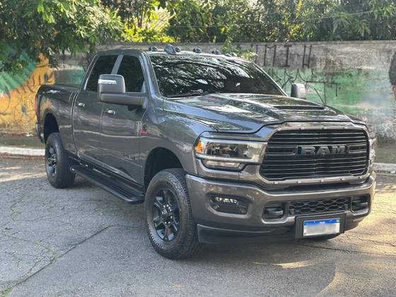 RAM 2500 6.7 I6 TURBO DIESEL LARAMIE NIGHT EDITION CD 4X4 AUTOMÁTICO RAM 2500 6.7 I6 TURBO DIESEL LARAMIE NIGHT EDITION CD 4X4 AUTOMÁTICO
